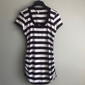 A Pea in the Pod Maternity Top